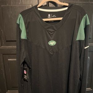 Nike dry fit jets long sleeve